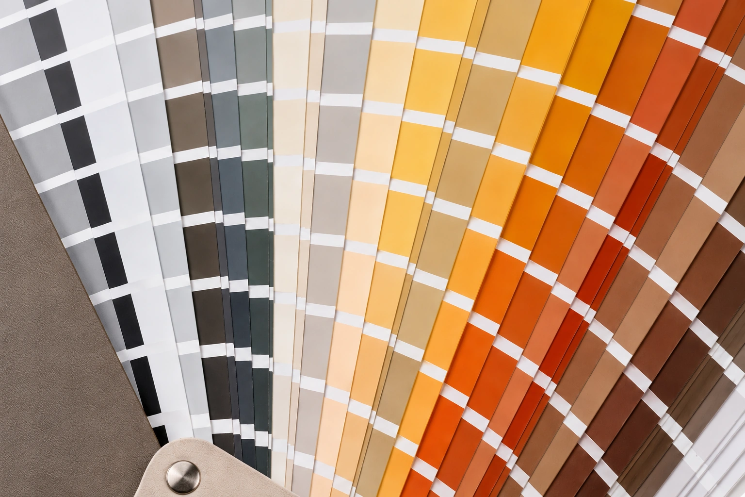Fan decks featuring neutral and warm color stripes